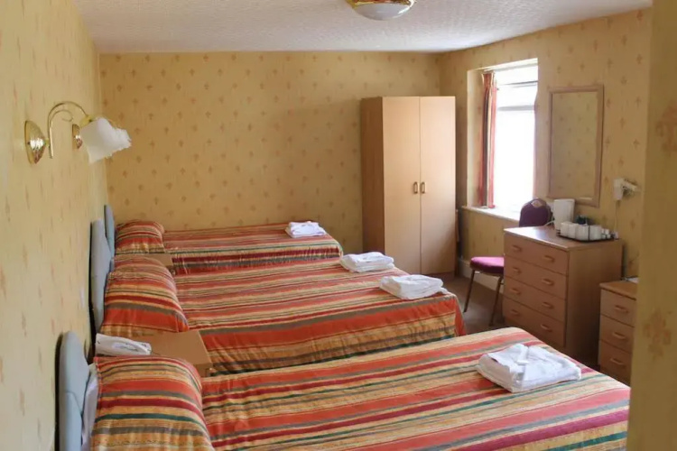 New Loretta Hotel