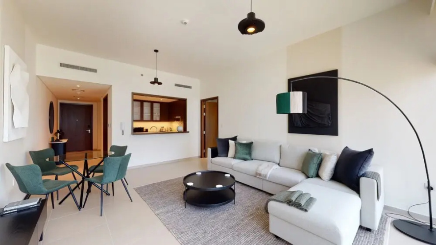 Stylish 23rd Floor Apartment at BLVD