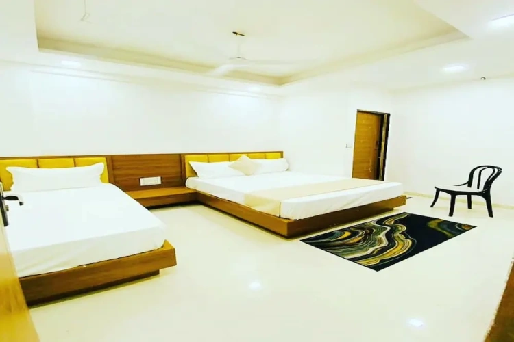 Deluxe Triple room