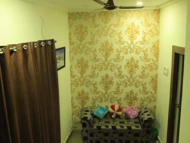Hotel Divine Inn