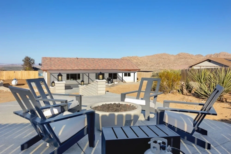 3 Bedrooms Cottage
