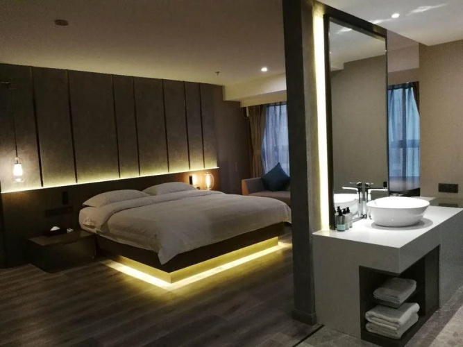 9H Hotel
