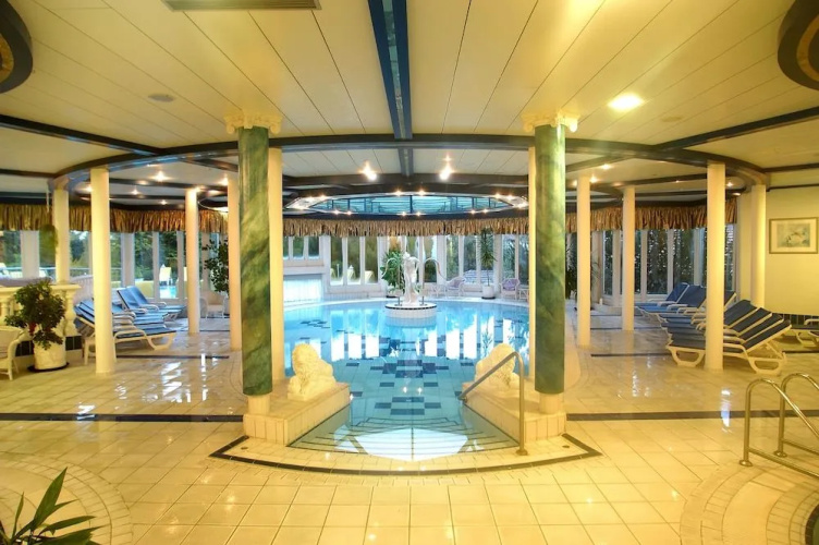 Burghotel Am Hohen Bogen
