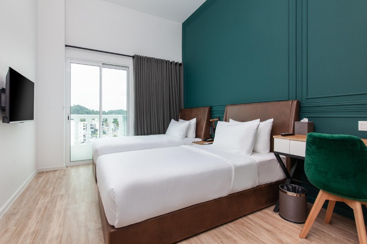 Premier Twin room