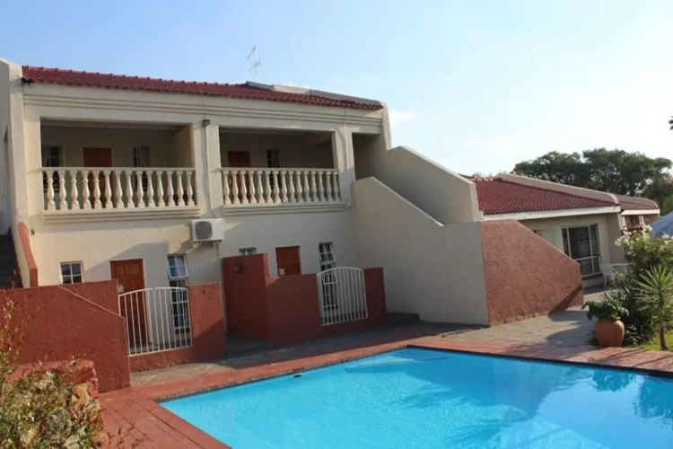 Deluxe Suite with balcony