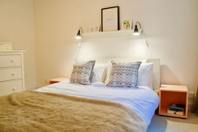 2 Bedroom Flat With A Garden In Bruntsfield