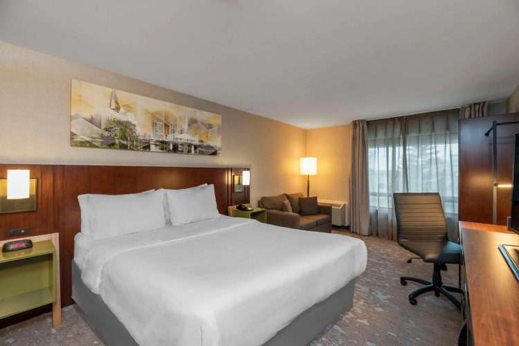 Comfort Inn East photo 8
