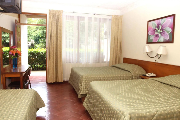 Hotel Boyeros