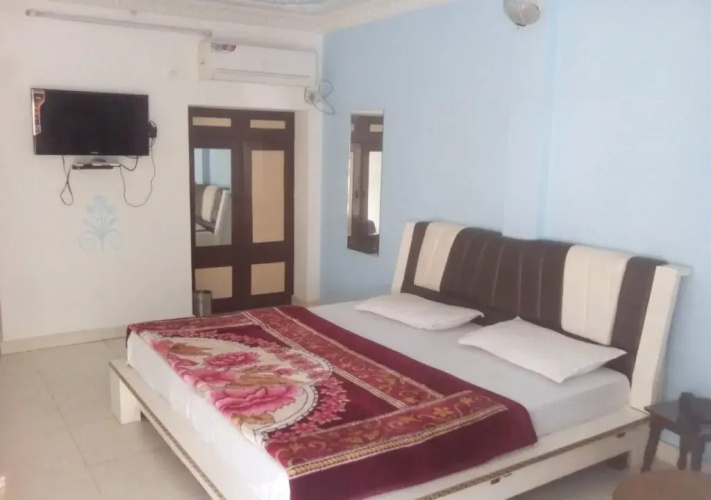 Hotel Pratap Palace
