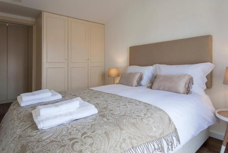Chiado River View Deluxe Apartment
