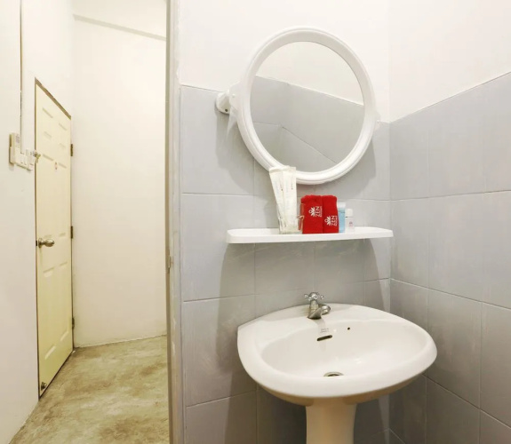 ZEN Rooms Thalang Road