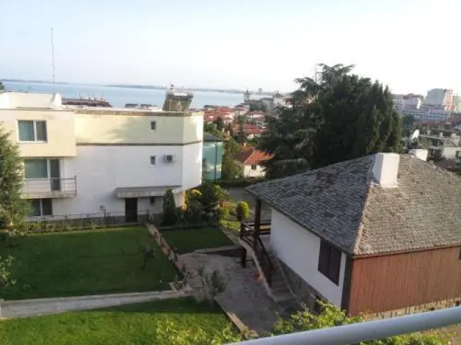 Villa Rai