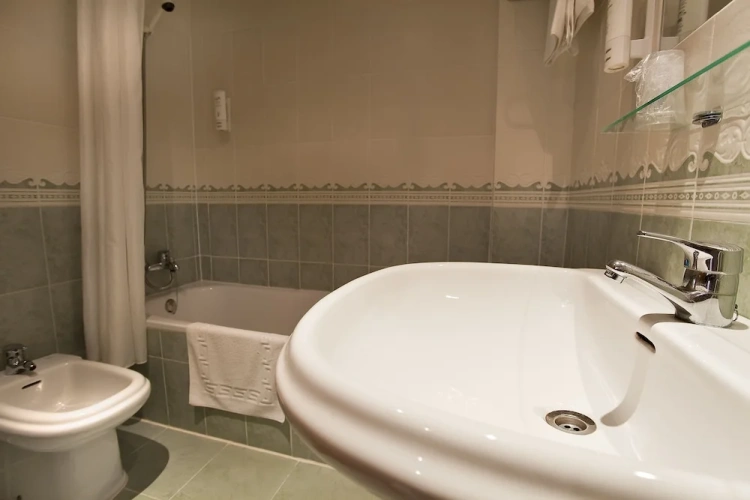 Standard Single room with balcony