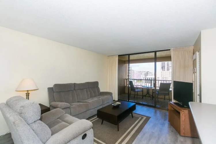 Discovery Bay 2308 1 Bedroom Condo by RedAwning