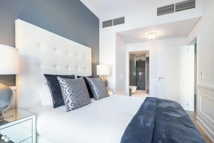 The Boulevard Prime Location & Timeless Luxury