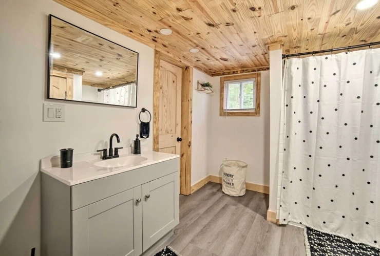3 Bedrooms Cottage