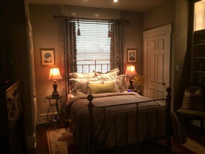 Belle Oaks Inn