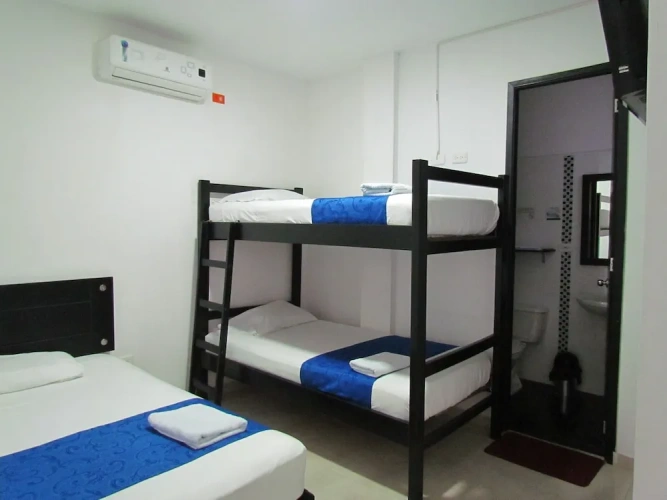 Standard Triple room