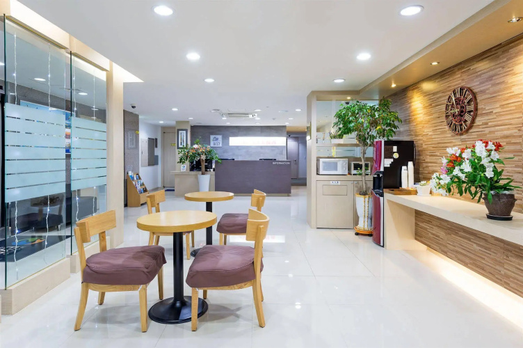 Elena Hotel