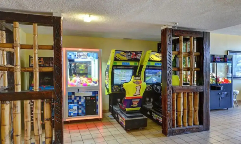 Hawaiian Inn Studios