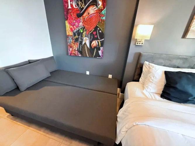1 Bedroom Luxury Quintuple room with city view