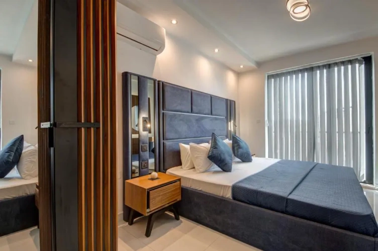 1 Bedroom Apartment