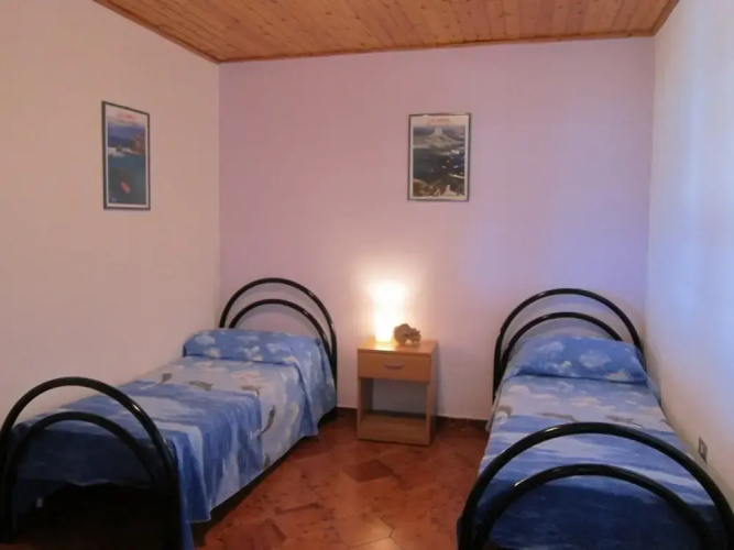 Detached Seafront Villa With Private Access To The Beach