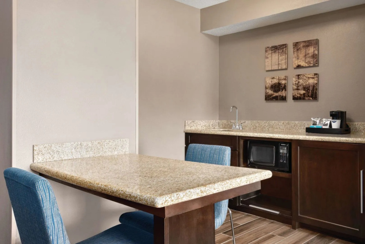 Hampton Inn & Suites Ft. Wayne-North