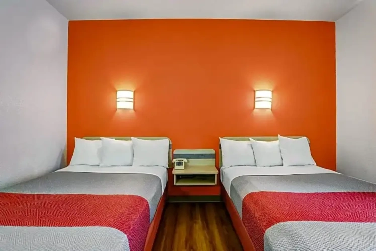 Standard Sextuple room
