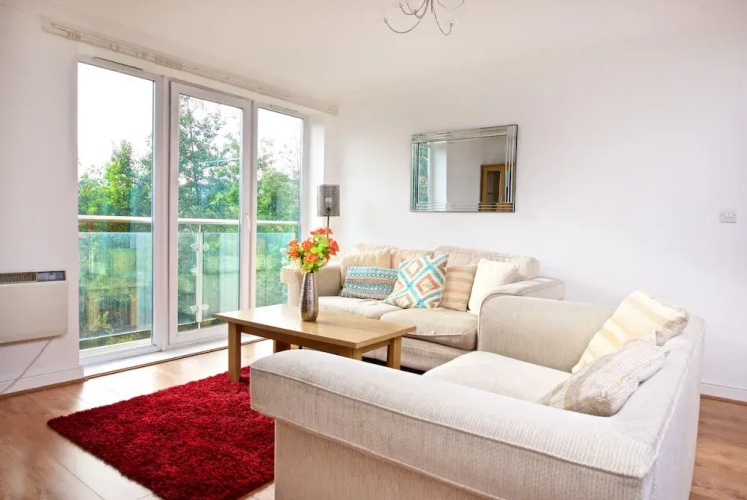 Impeccable 2-bed Apartment