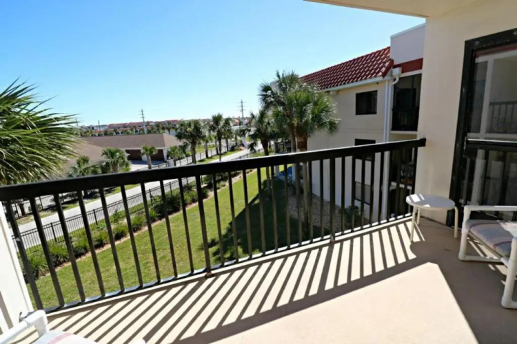 Ocean Village Club E31