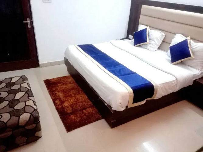 Hotel Katra Residency