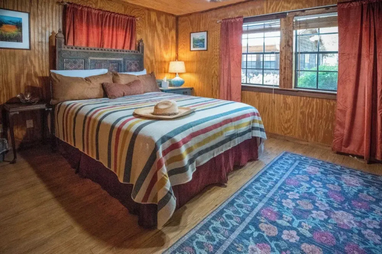 Cypress Creek Cabin Stay for 6 - Pool, Hot Tub