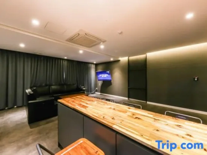 Quadruple Suite