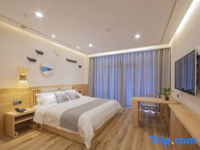 Premier room