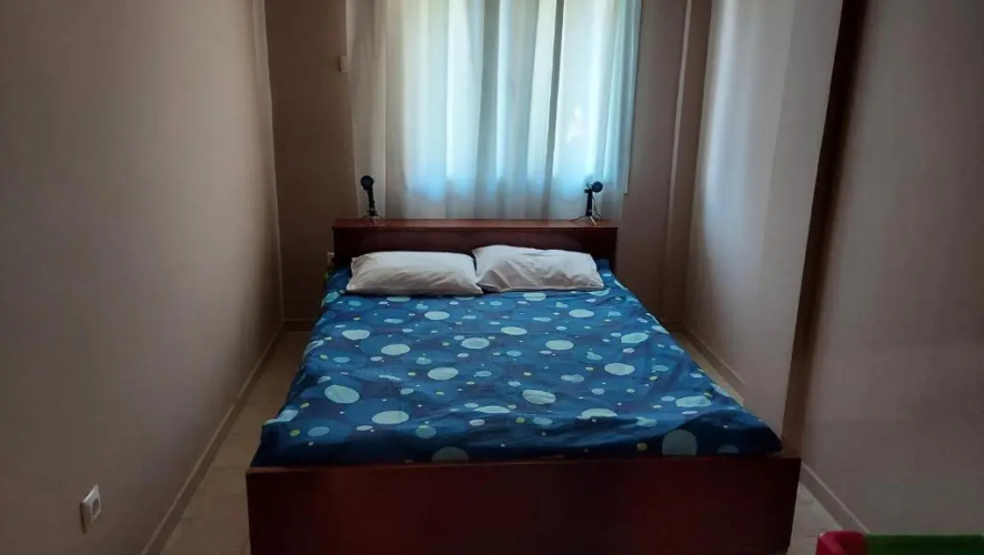 Airport Friendly House 1
