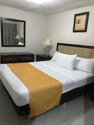 Hotel Guillen Jr