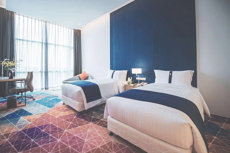 Standard Twin room with balcony