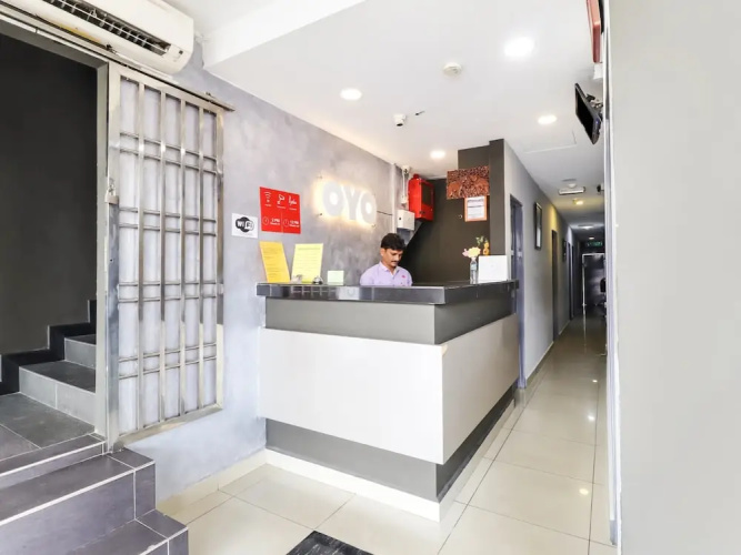 OYO 89381 Moonnight Hotel