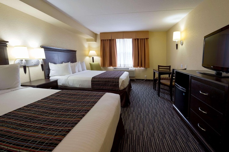 Country Inn & Suites by Radisson, Niagara Falls, ON photo 6