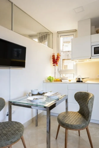 1 Bedroom Apartment