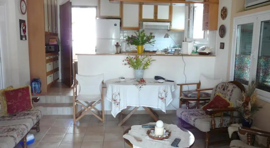 Aliki House