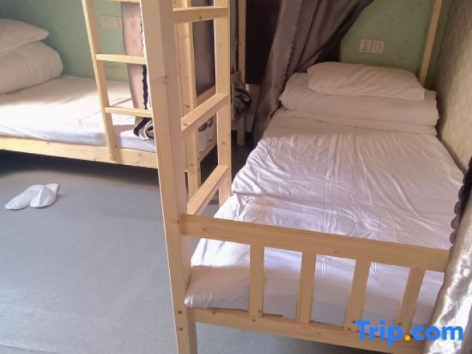 Bed in Dorm (female dorm)