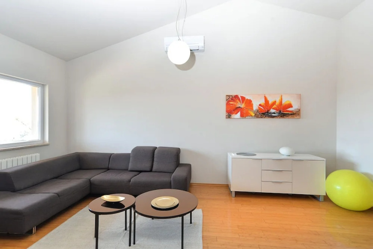 Apartment 1779