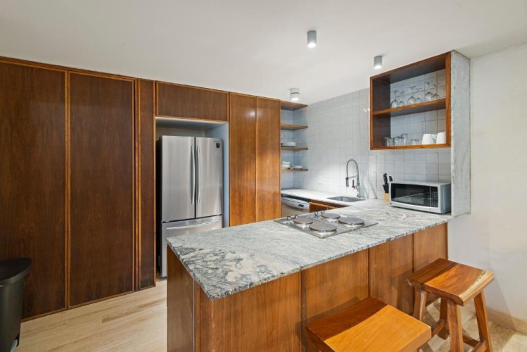 2 Bedrooms Apartment