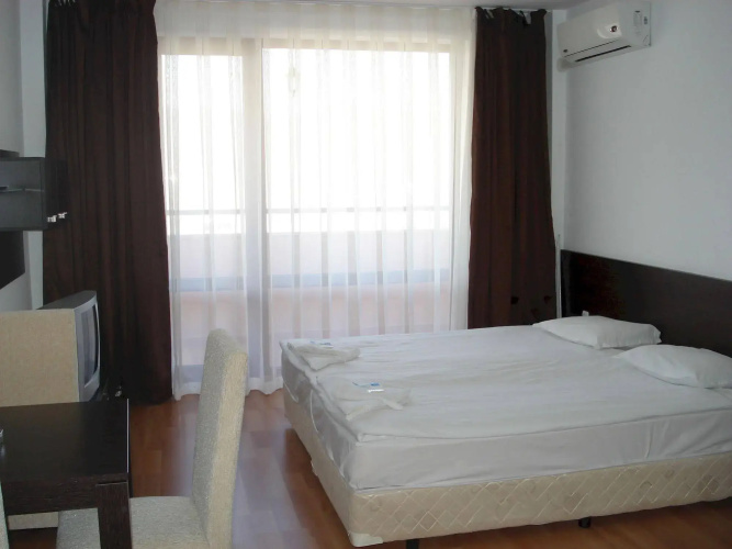 Apart-hotel Happy