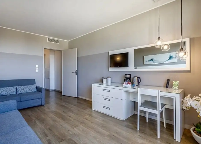 1 Bedroom Apartment with balcony