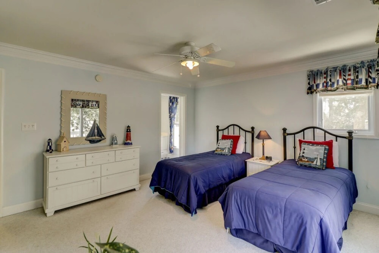 109 South Forest Beach
