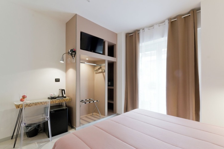 Comfort room