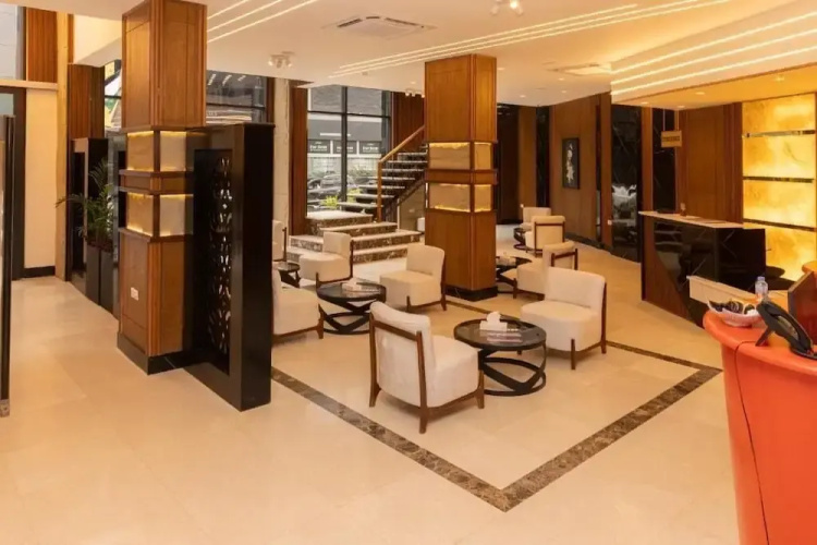 Luxury Palace Hotel
